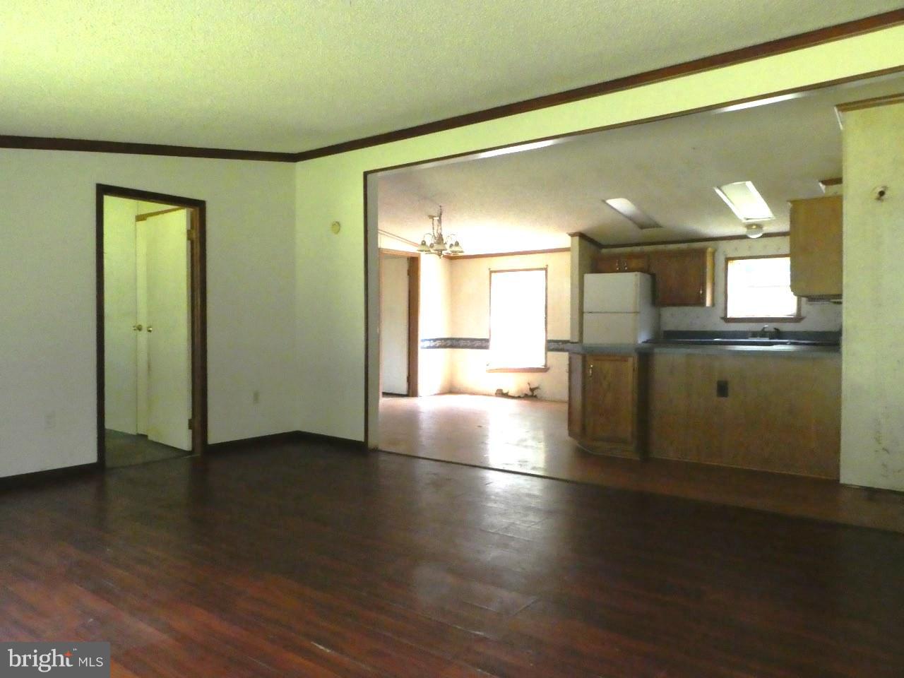 7210 Stevens Road Eden, MD 21822 - Photo 3 of 16 Living Room