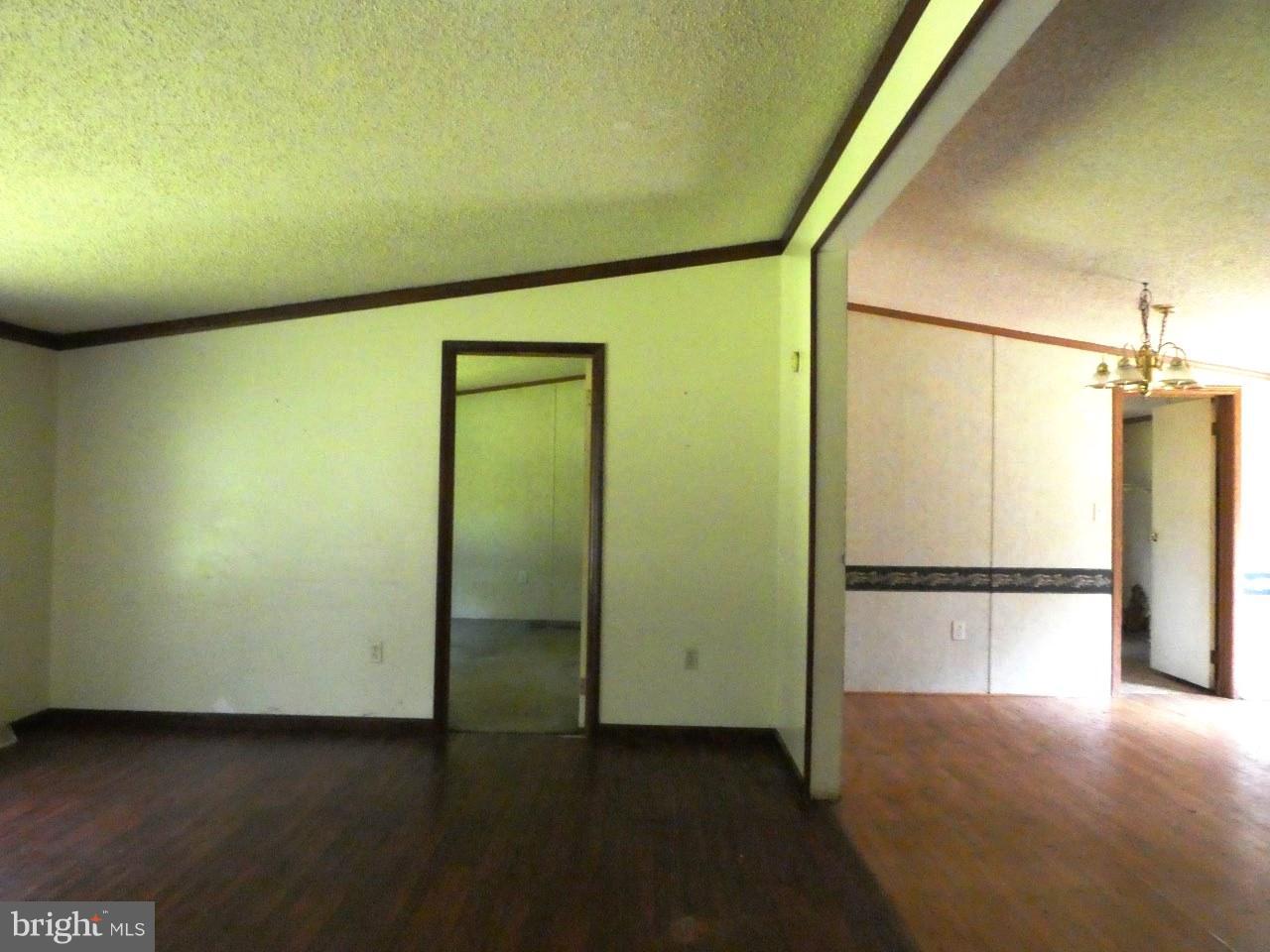7210 Stevens Road Eden, MD 21822 - Photo 4 of 16 Living Room