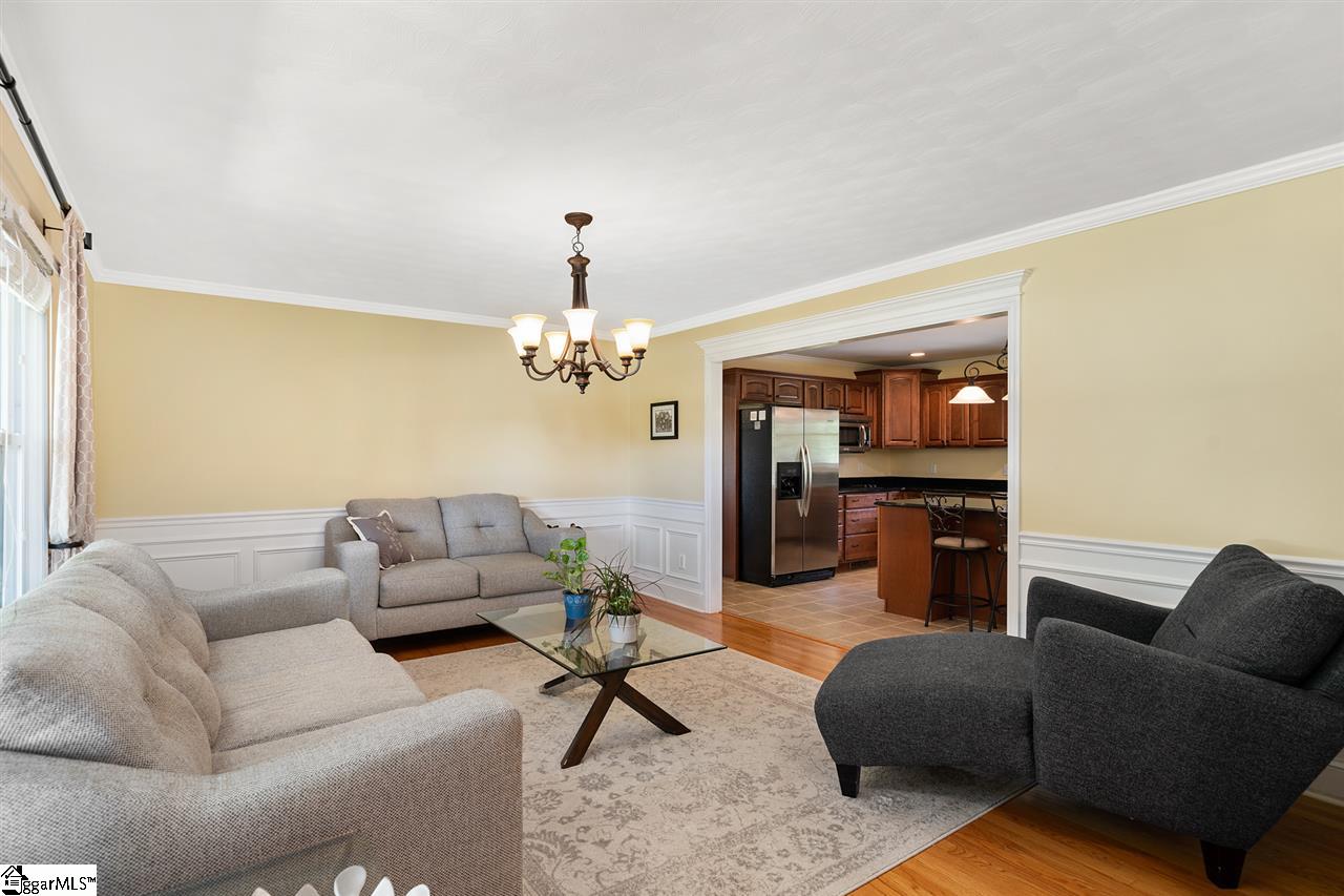 141 Hunter Road Simpsonville, SC 29681 - Photo 6 of 27 Gallery Image 6
