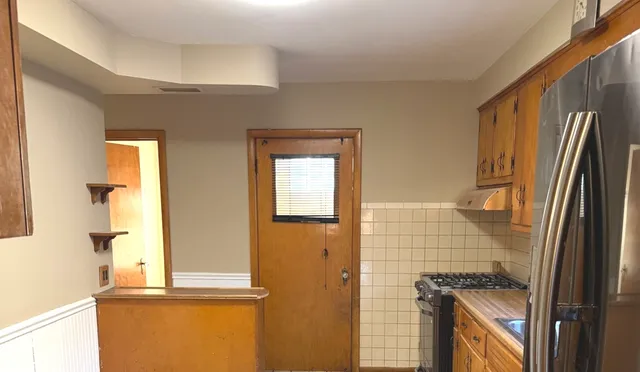 $4,000 | 11706 South Artesian Avenue, Chicago, IL 60655