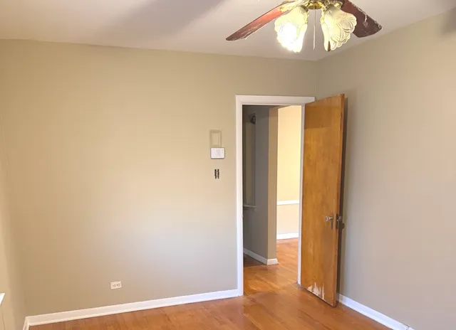 $4,000 | 11706 South Artesian Avenue, Chicago, IL 60655