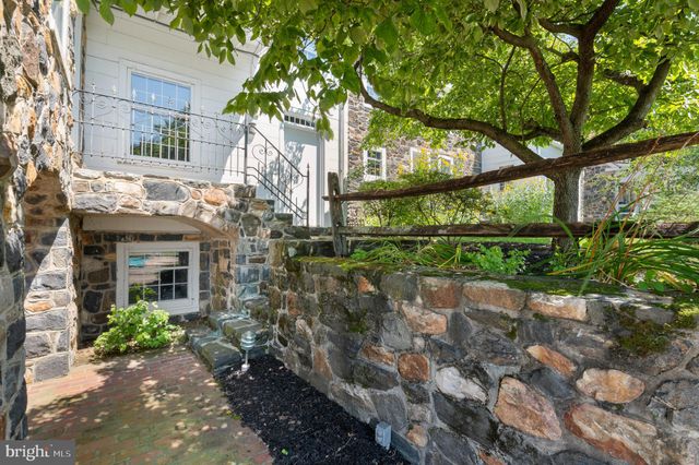 $2,100,000 | 834 Starvegut Lane, Kennett Square, PA 19348