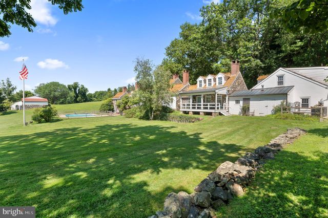 $2,100,000 | 834 Starvegut Lane, Kennett Square, PA 19348