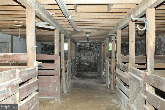 $2,100,000 | 834 Starvegut Lane, Kennett Square, PA 19348