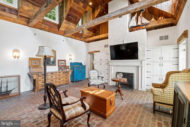 $2,100,000 | 834 Starvegut Lane, Kennett Square, PA 19348