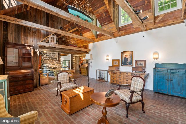 $2,100,000 | 834 Starvegut Lane, Kennett Square, PA 19348