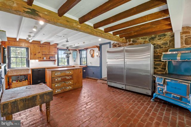 $2,100,000 | 834 Starvegut Lane, Kennett Square, PA 19348