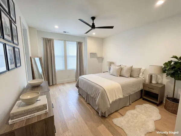 $4,300 | 106 Cooper Street, Charleston, SC 29403