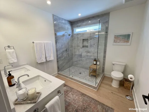 $4,300 | 106 Cooper Street, Charleston, SC 29403