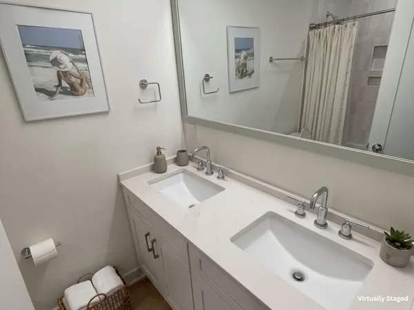 $4,300 | 106 Cooper Street, Charleston, SC 29403