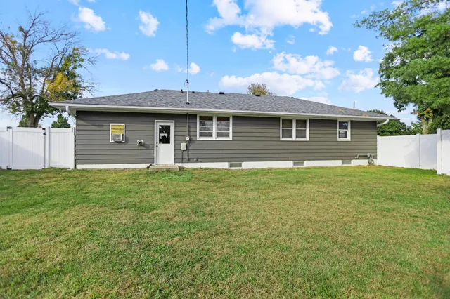 $309,900 | 1101 Mill Street West, Cannon Falls, MN 55009