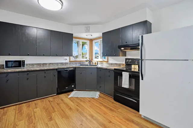 $309,900 | 1101 Mill Street West, Cannon Falls, MN 55009