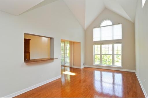 466 South Commons Court, Unit 466 Deerfield, IL 60015 - Photo 3 of 10