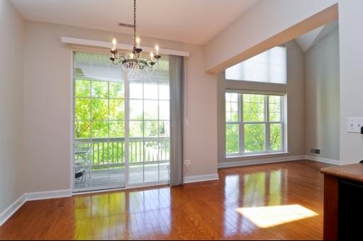 466 South Commons Court, Unit 466 Deerfield, IL 60015 - Photo 4 of 10