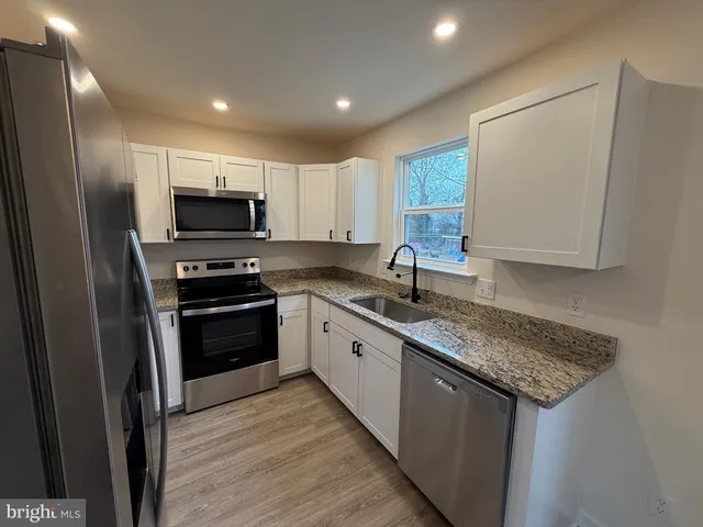 $2,545 | 105 Hillcrest Drive, Fredericksburg, VA 22401