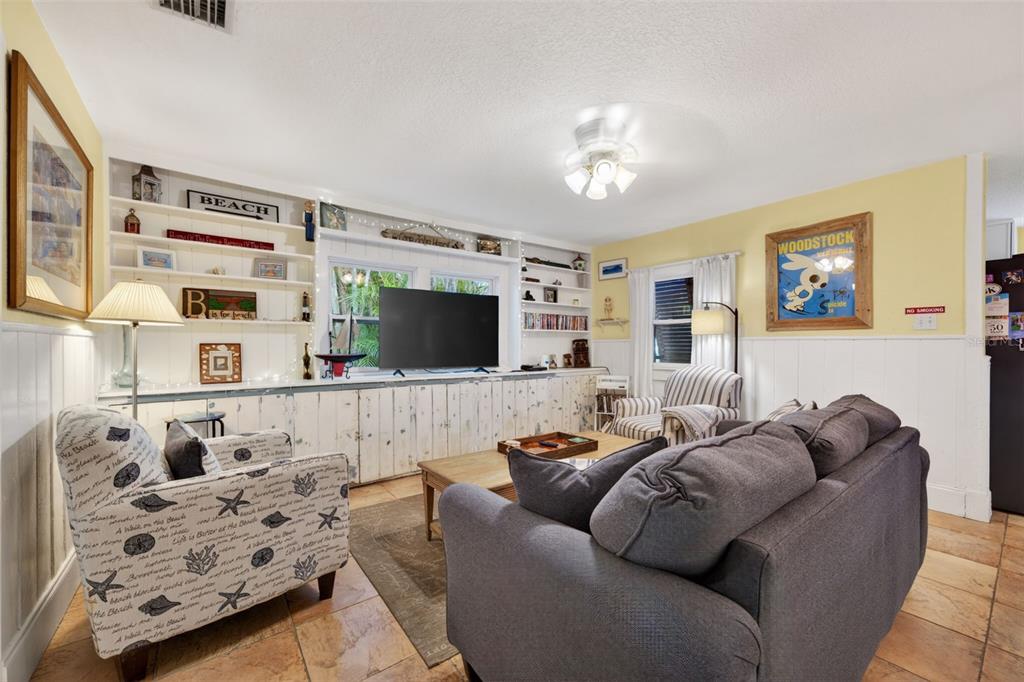 660 Linley Street Longboat Key, FL 34228 - Photo 14 of 64