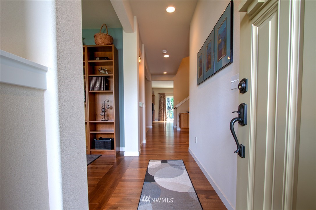 19429 7th Avenue Southeast Bothell, WA 98012 - Photo 2 of 22
