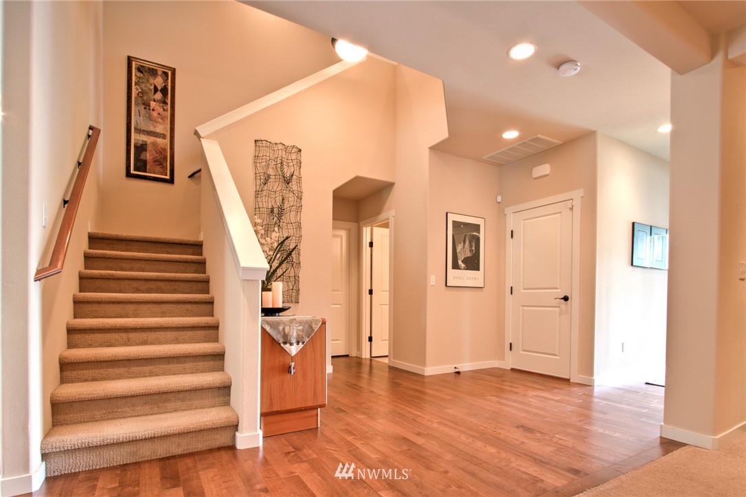 19429 7th Avenue Southeast Bothell, WA 98012 - Photo 6 of 22