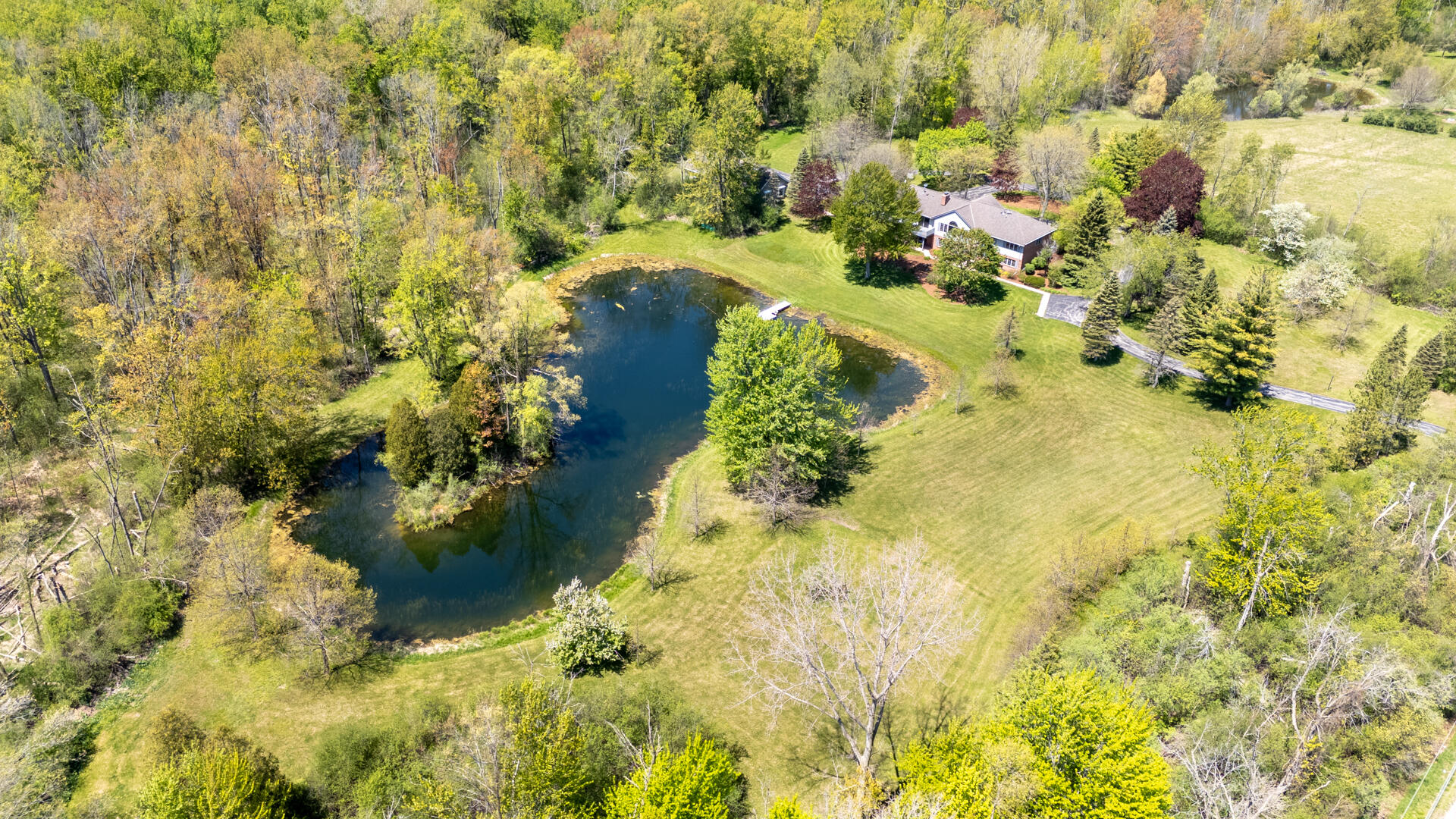 1041 Horns Corners Road Cedarburg, WI 53012 - Photo 24 of 53 View from above