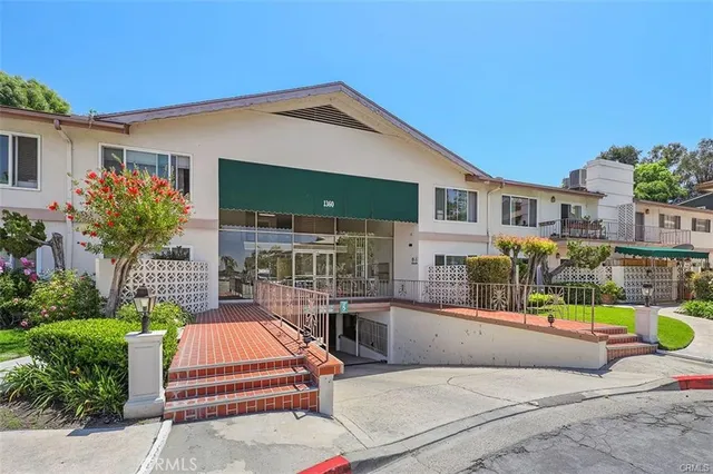 $598,000 | 1360 G Shadow Lane, Unit G, Fullerton, CA 92831