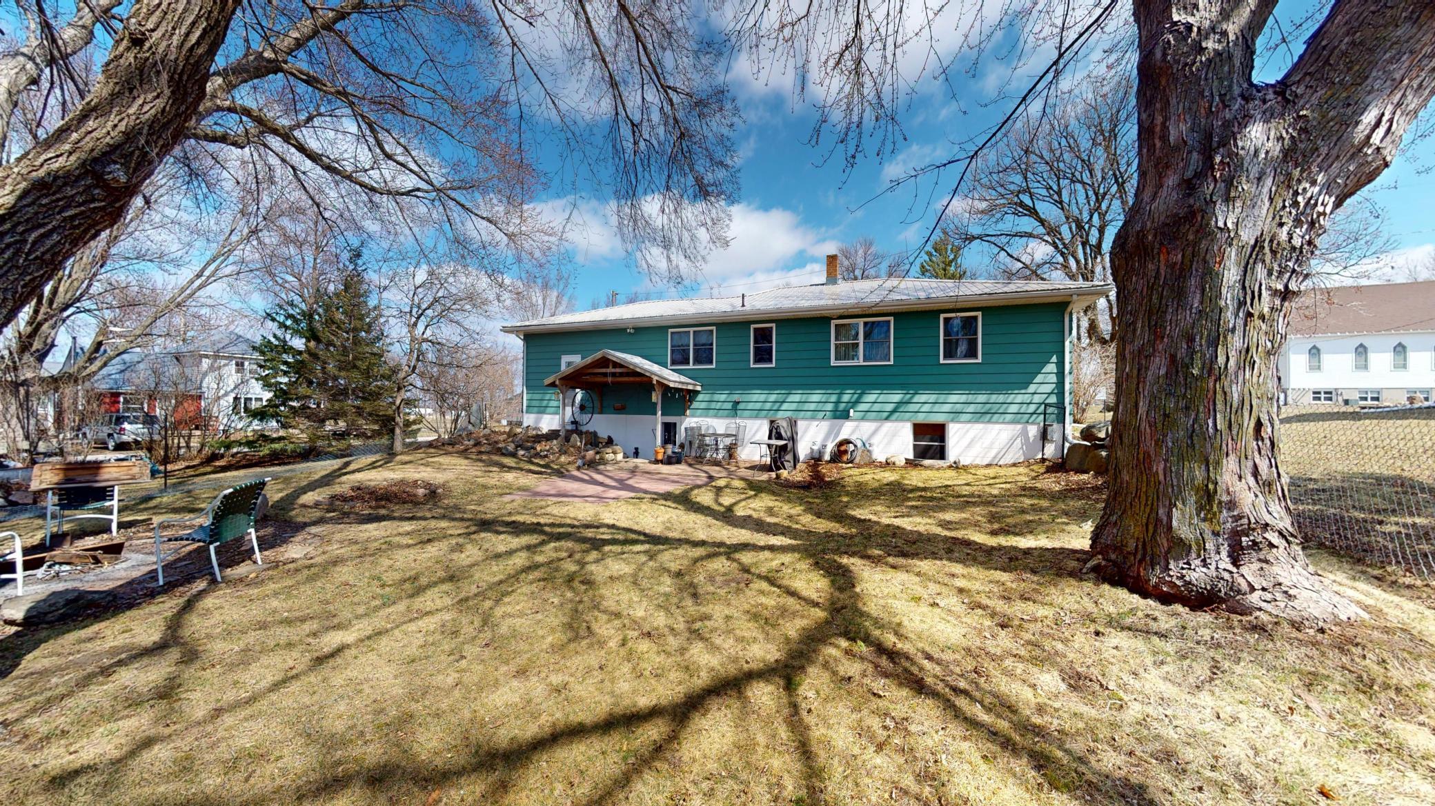 206 West Street Walters, MN 56097 - Photo 34 of 43