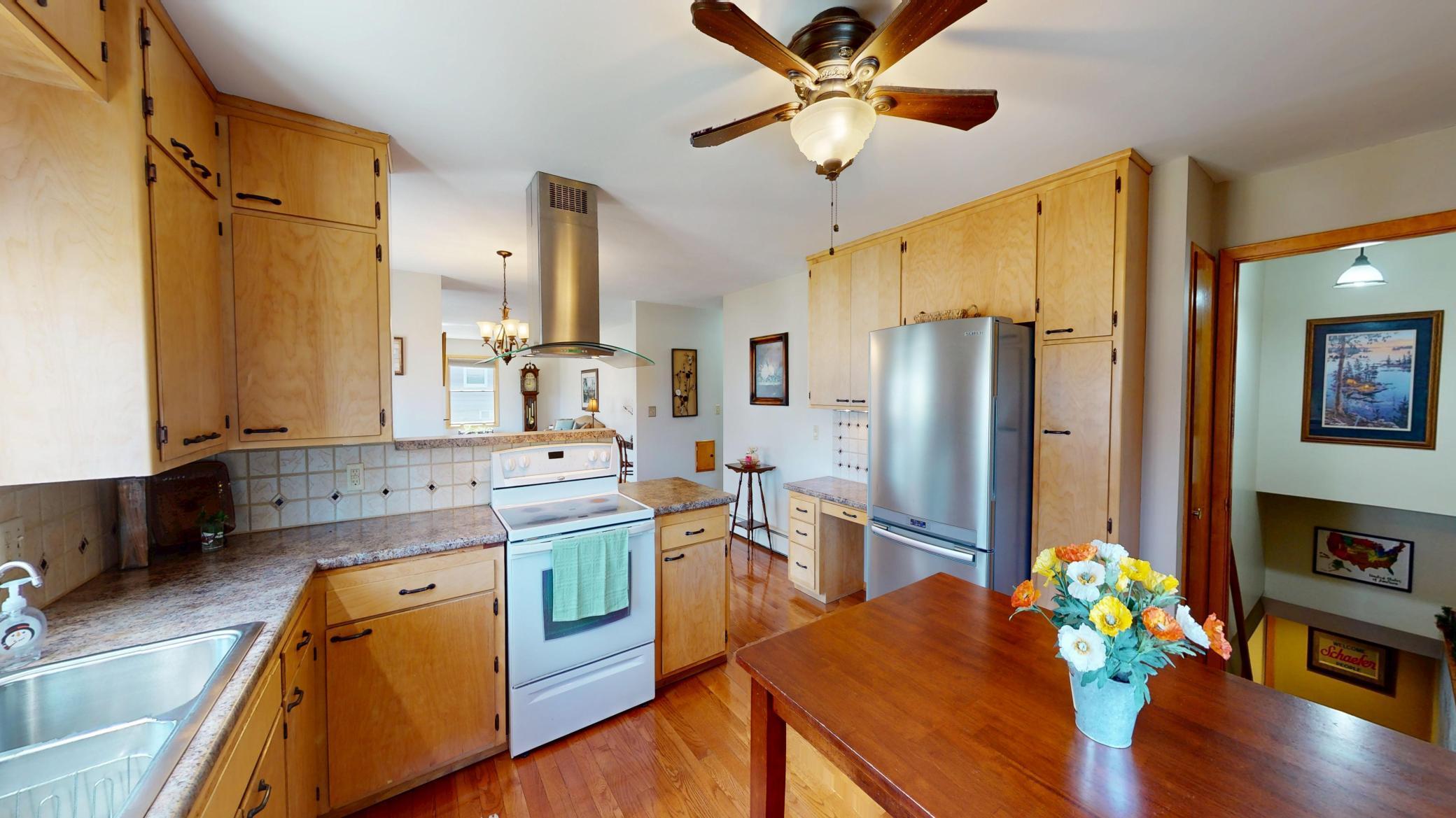 206 West Street Walters, MN 56097 - Photo 9 of 43