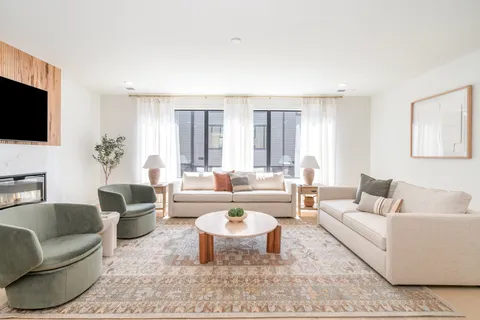 $1,350,037 | 542 D Rosedale Avenue, Unit 7, Nashville, TN 37211