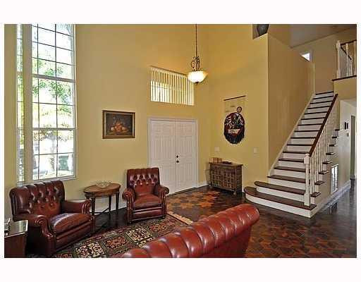 253 Bridgeton Road Weston, FL 33326 - Photo 2 of 16 Living Room