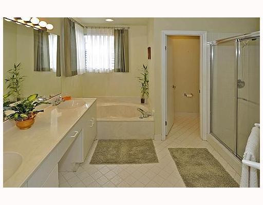 253 Bridgeton Road Weston, FL 33326 - Photo 10 of 16 Master Bath/Spa