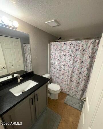 1720 East Thunderbird Road, Unit 2015 Phoenix, AZ 85022 - Photo 18 of 25 cliffs owners bthrm