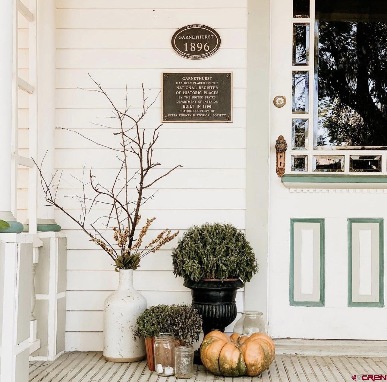 509 Leon Street Delta, CO 81416 - Photo 10 of 35 a picture of a table and chair