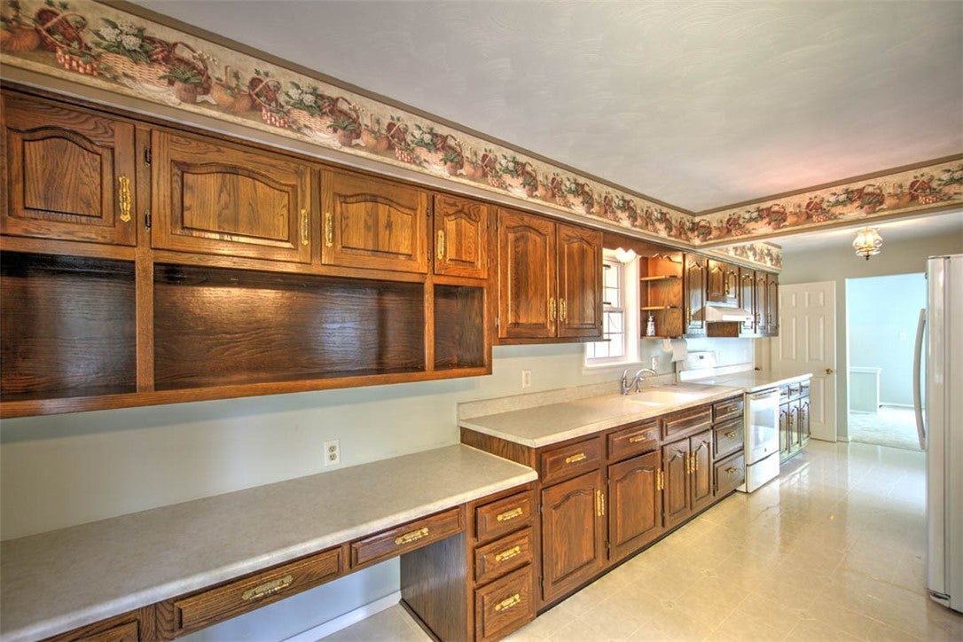 2353 South Rainwater Drive Decatur, IL 62521 - Photo 11 of 29 Gallery Image 11