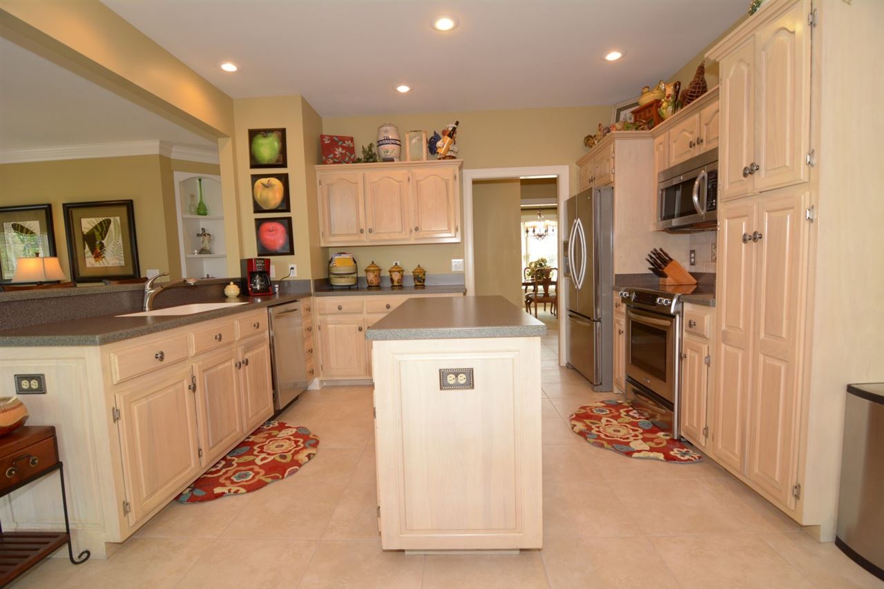 3166 Oak Ridge Court Newburgh, IN 47630 - Photo 11 of 32 Gallery Image 11