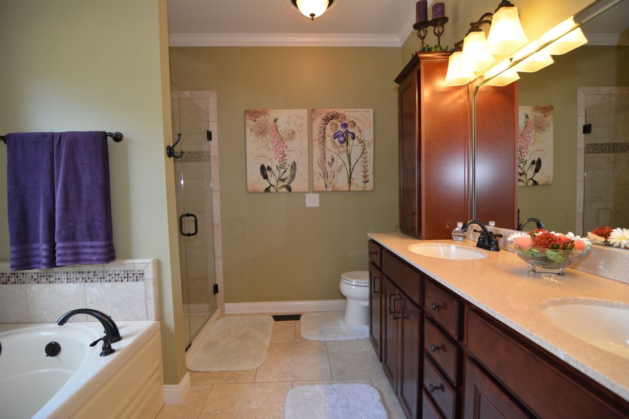 3166 Oak Ridge Court Newburgh, IN 47630 - Photo 14 of 32 Gallery Image 14