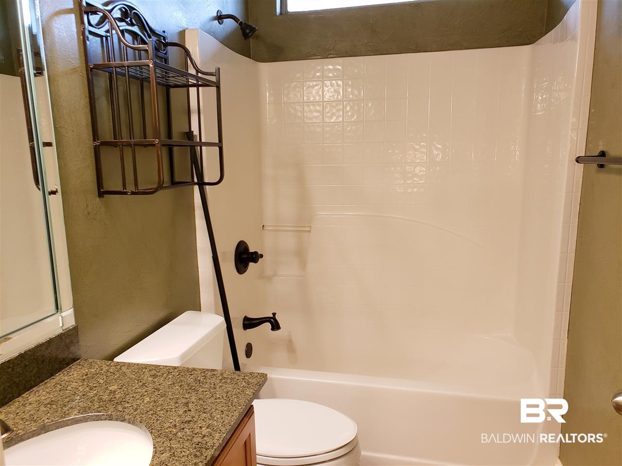 25035 Fairfax Road Daphne, AL 36526 - Photo 21 of 29 Bathroom 3