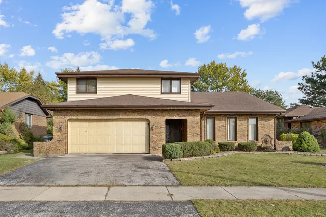 $245,000 | 16747 Paxton Avenue, South Holland, IL 60473