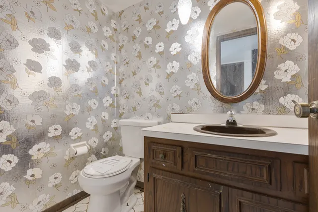 $245,000 | 16747 Paxton Avenue, South Holland, IL 60473