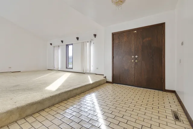 $245,000 | 16747 Paxton Avenue, South Holland, IL 60473