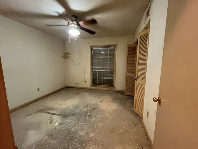 $220,000 | 18203 Carriage Lane, Nassau Bay, TX 77058