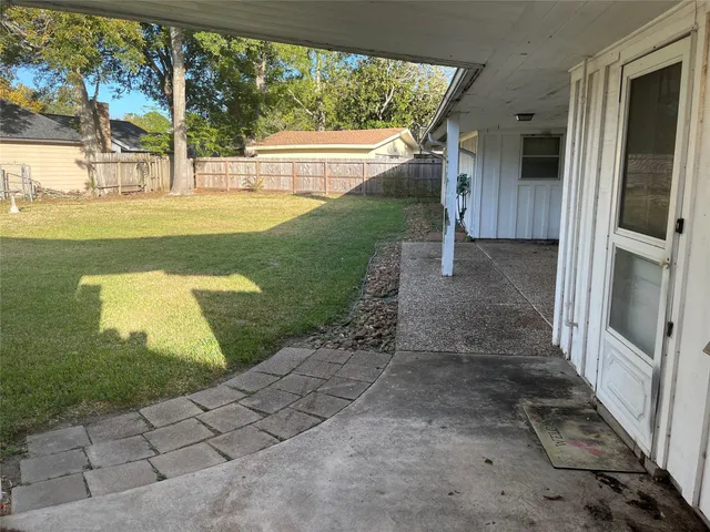 $220,000 | 18203 Carriage Lane, Nassau Bay, TX 77058