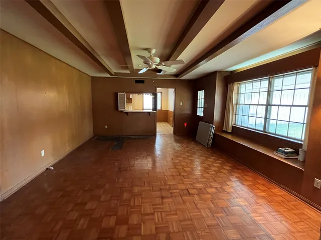 $220,000 | 18203 Carriage Lane, Nassau Bay, TX 77058