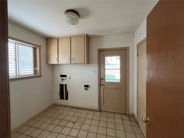 $220,000 | 18203 Carriage Lane, Nassau Bay, TX 77058