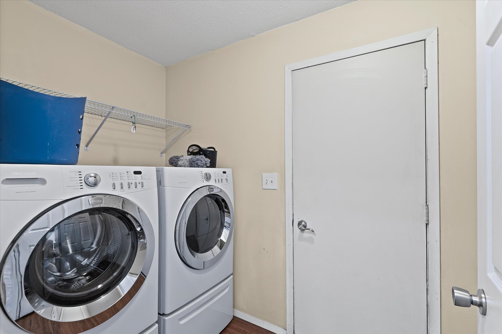 1707 West Old Church Road Champaign, IL 61822 - Photo 20 of 32 a utility room with dryer and washer