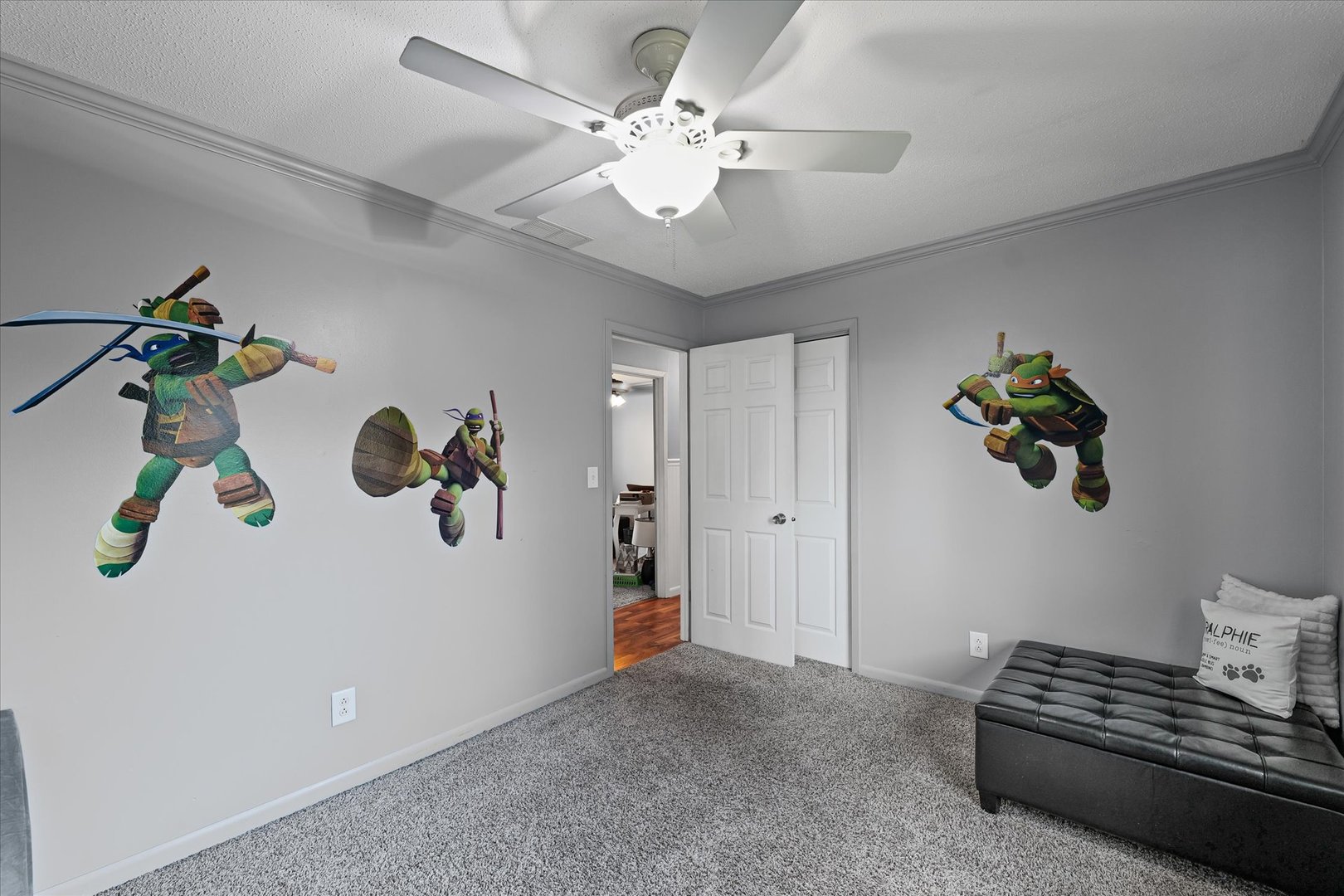 1707 West Old Church Road Champaign, IL 61822 - Photo 22 of 32 a view of kitchen and windows