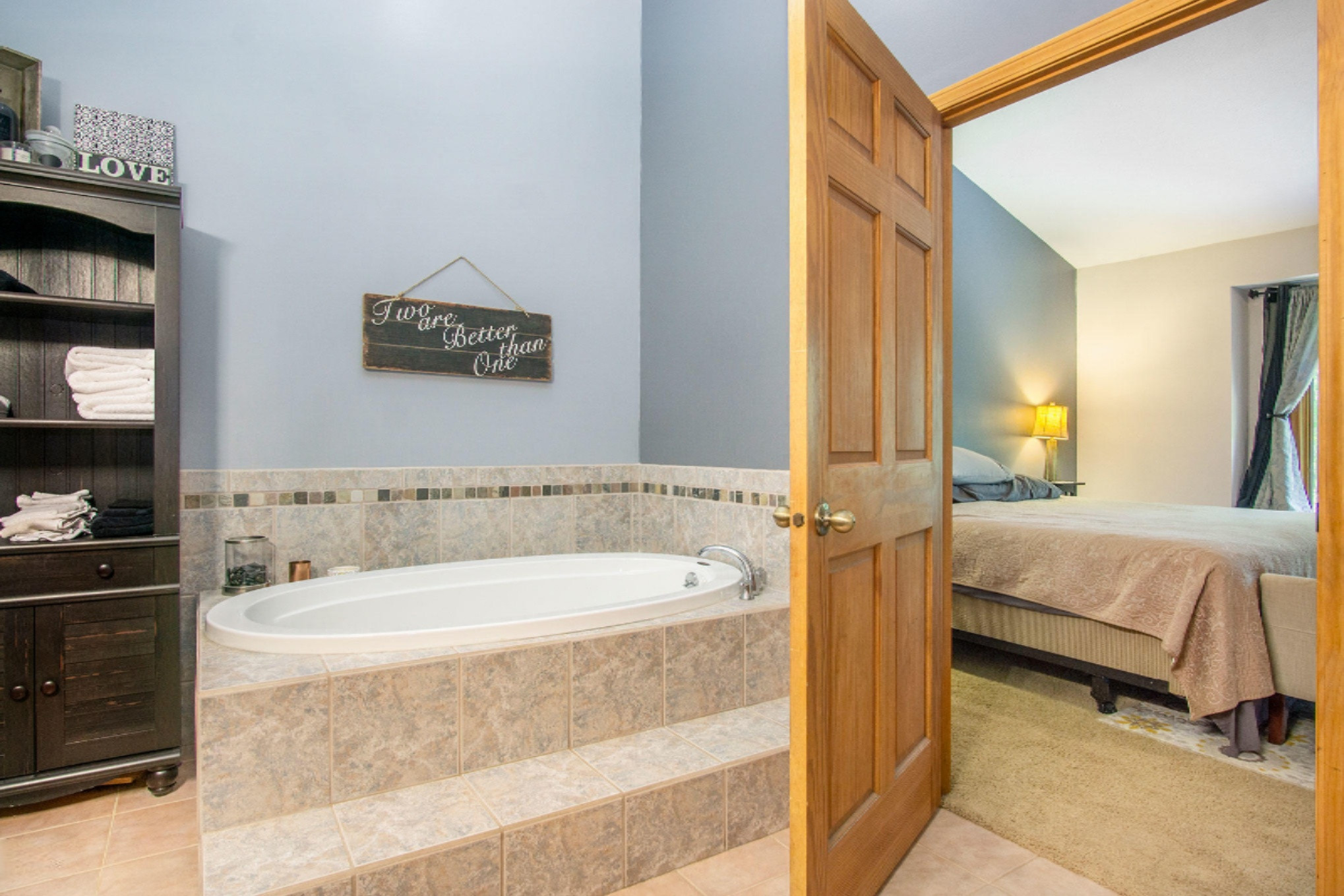 2709 Nestrom Road Muskegon, MI 49445 - Photo 18 of 35 Master bath