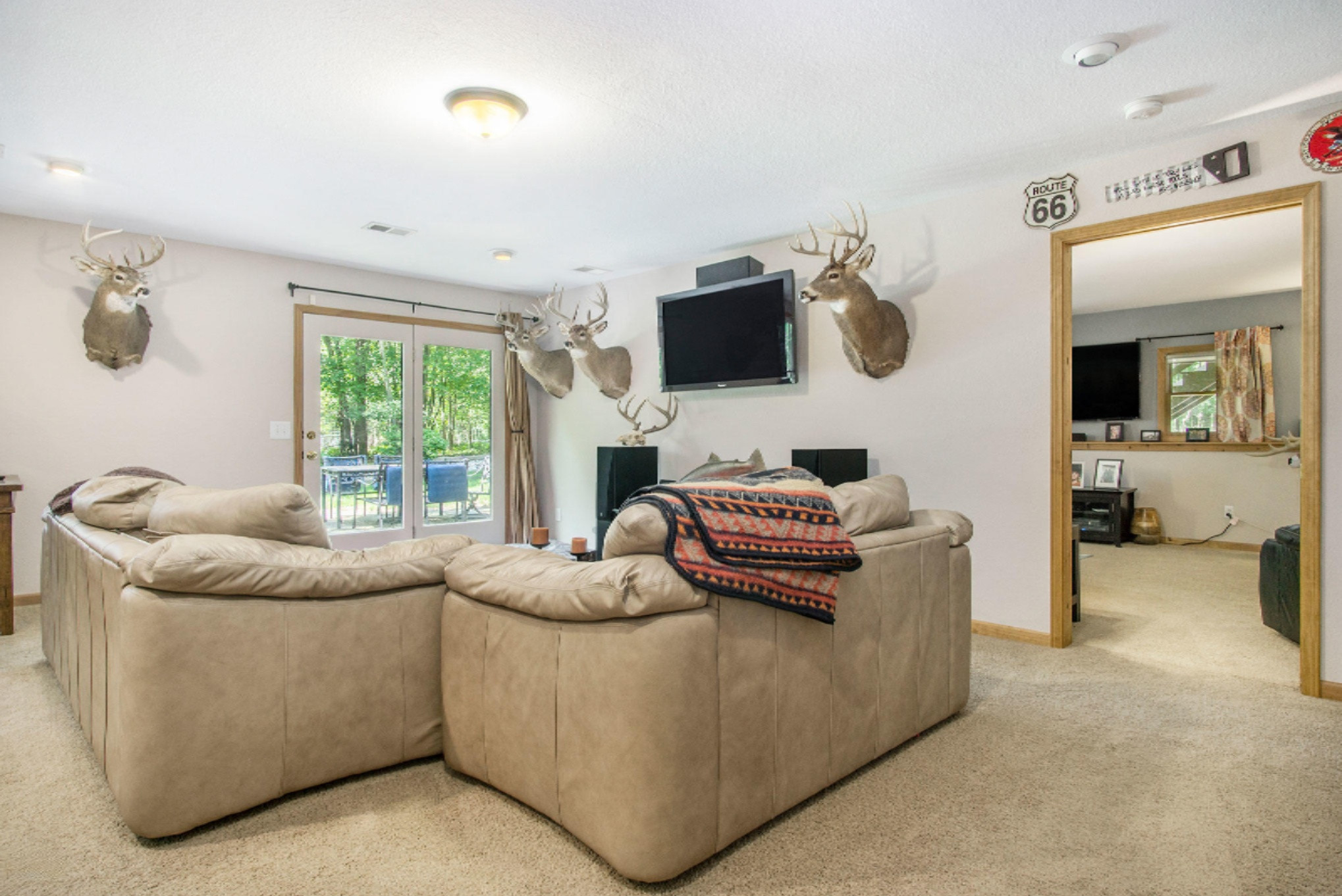 2709 Nestrom Road Muskegon, MI 49445 - Photo 10 of 35 Family room