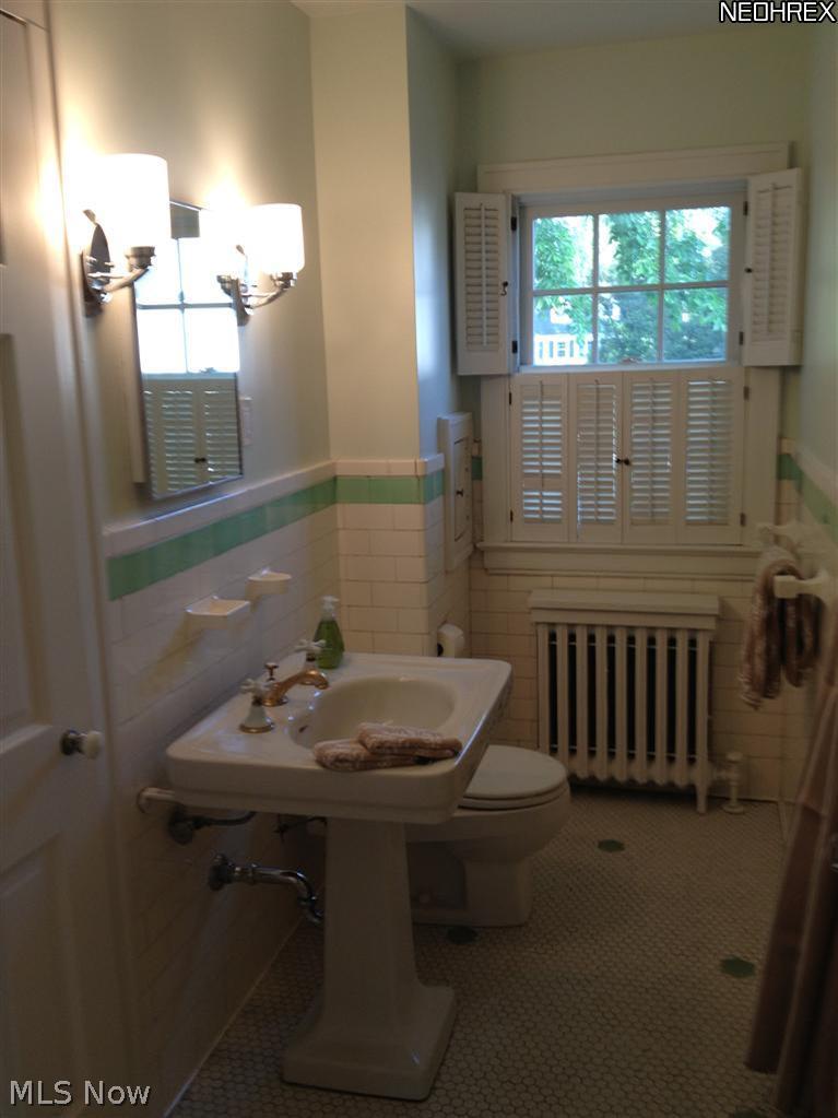 3366 Ardmore Road Cleveland, OH 44120 - Photo 18 of 25 Gallery Image 18