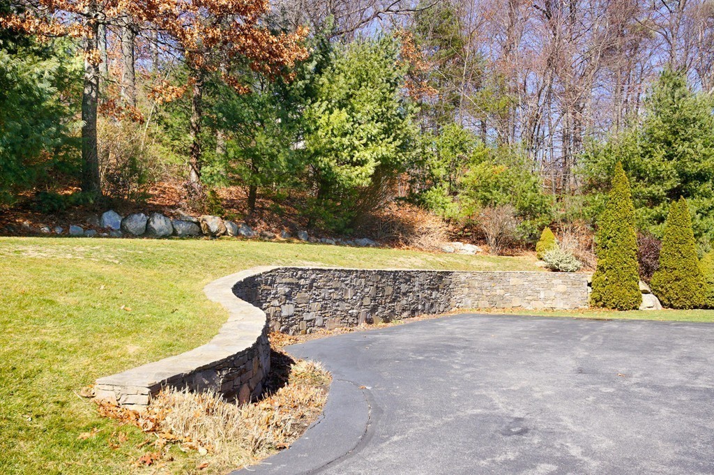 61 Columbus Road Boylston, MA 01505 - Photo 27 of 30 Gallery Image 27