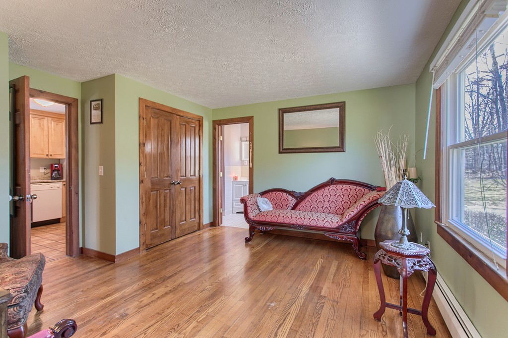 79 Overlook Road Westminster, MA 01473 - Photo 7 of 30 Gallery Image 7