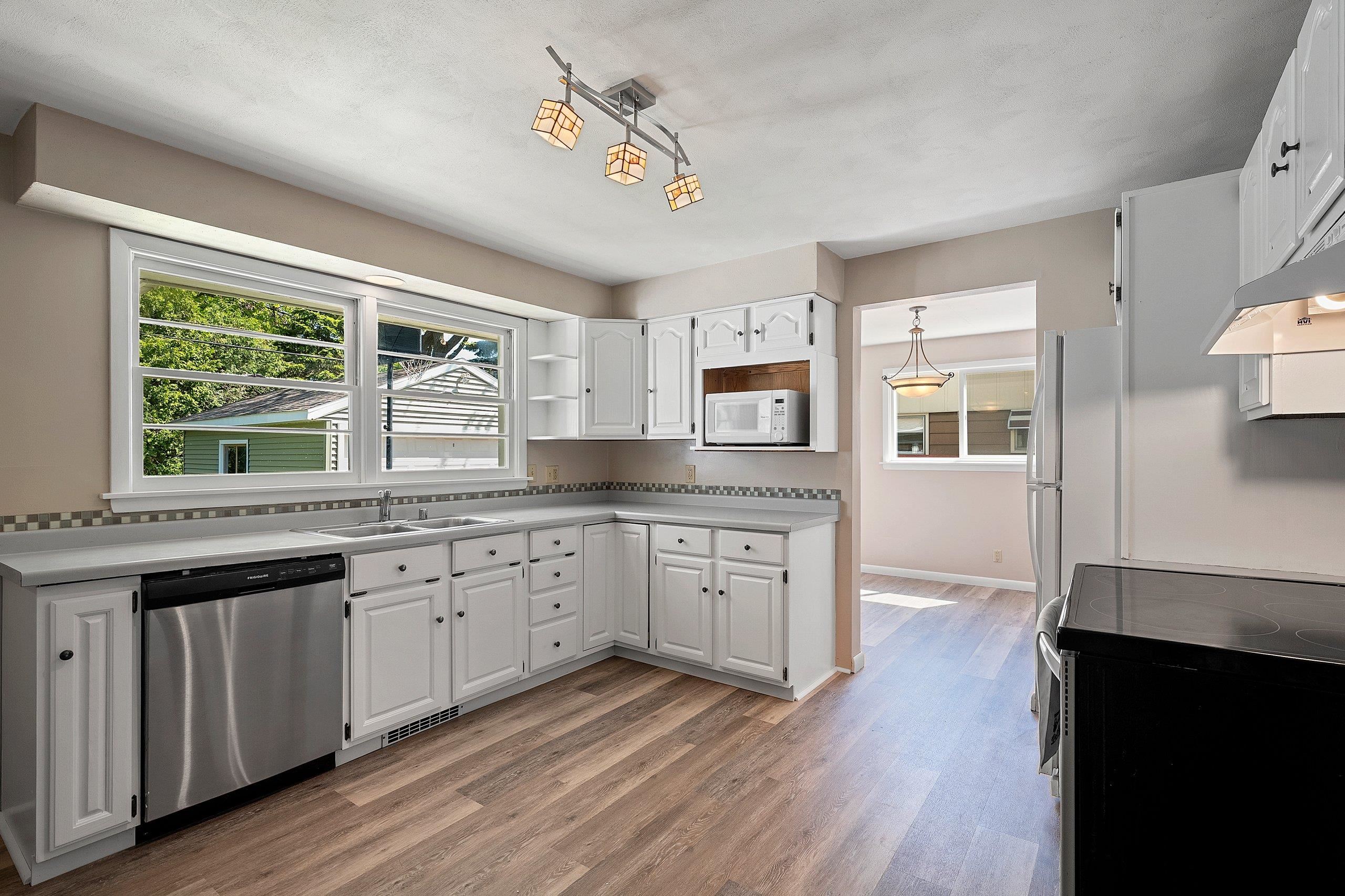1006 East Lindbergh Street Appleton, WI 54911 - Photo 12 of 51